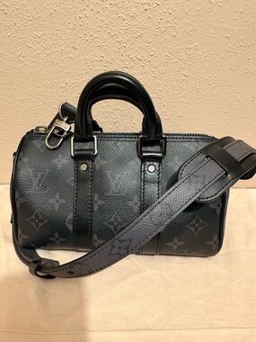 Louis Vuitton Monogram Eclipse Keepall XS